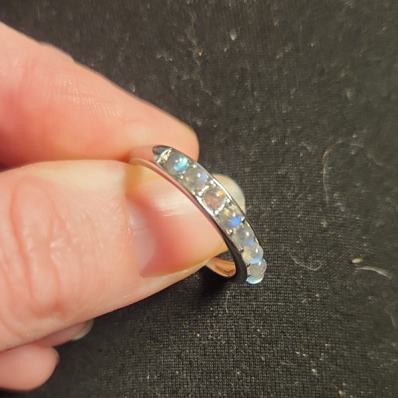 Silver Labradorite Ring - Picture 3 of 5